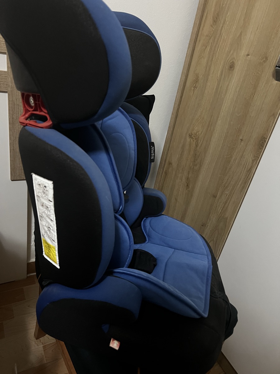 Juniors Car Seat - Image 1