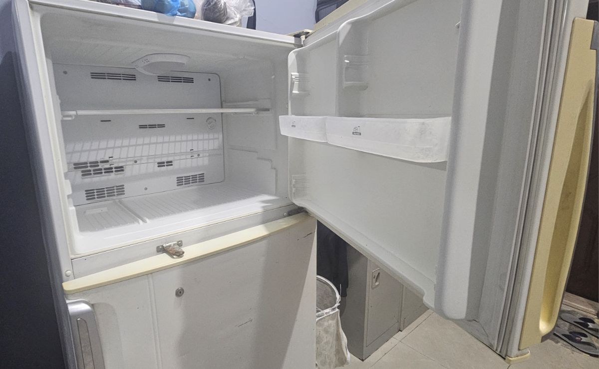 Refrigerator for sale - Image 3