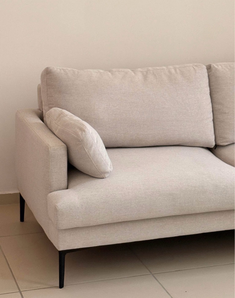 3 seater Anders Sofa from Home Centre for 550 QR - Image 9