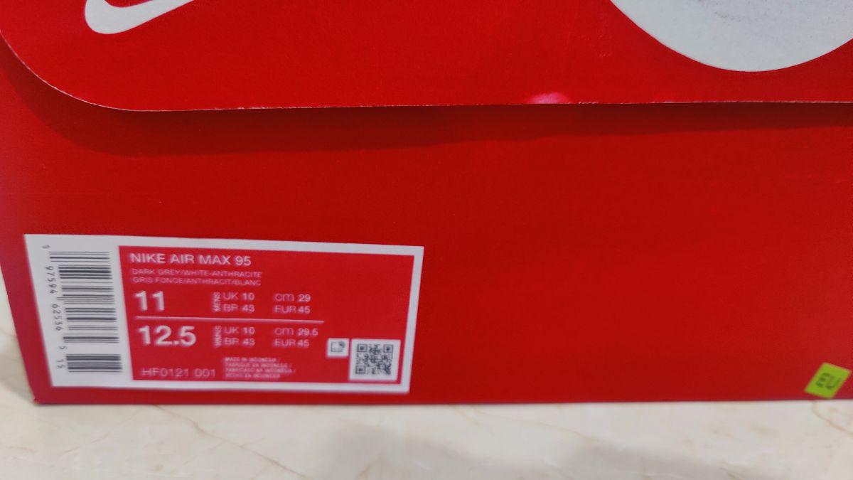 Nike Air Max 95 UK 10 NEW - Image 6