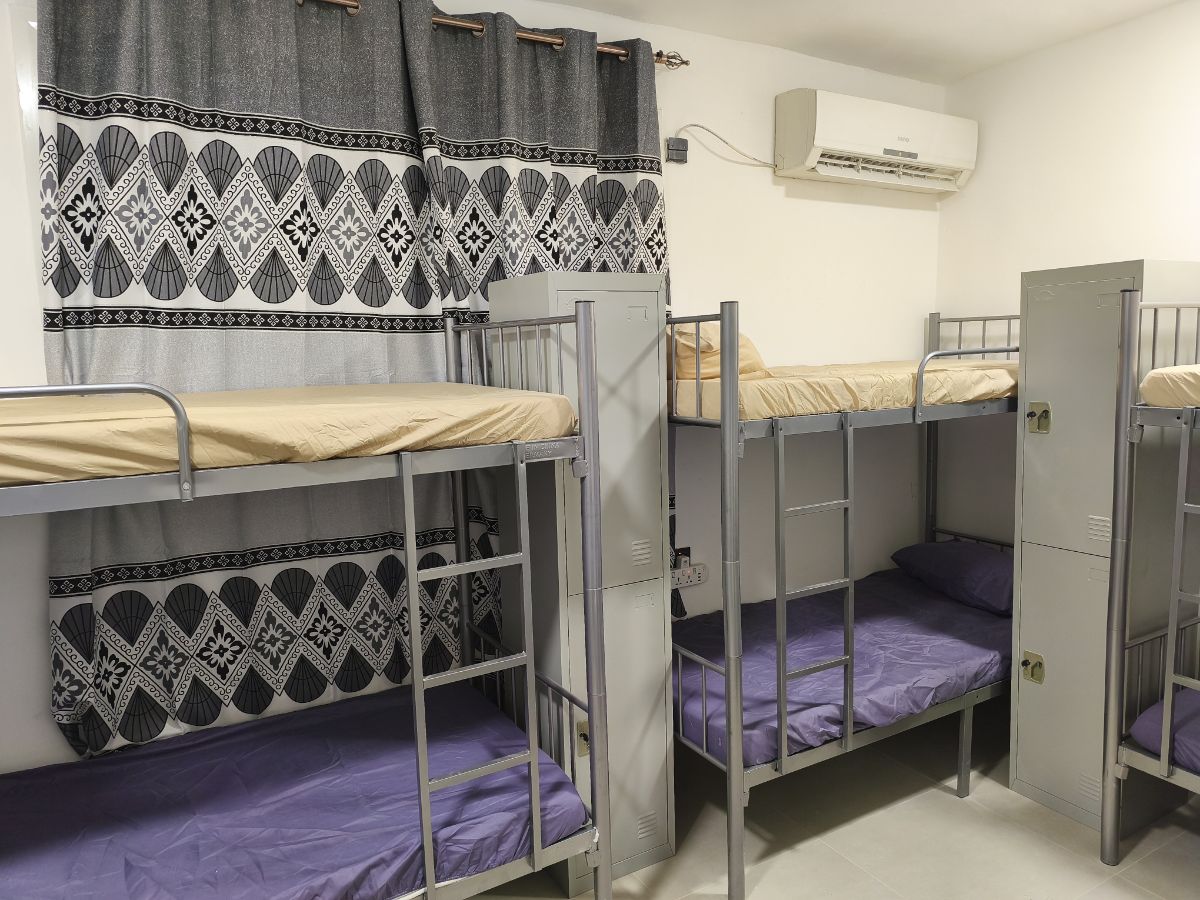 Executive Bachelor's Bed Space, Room Flat - Image 10