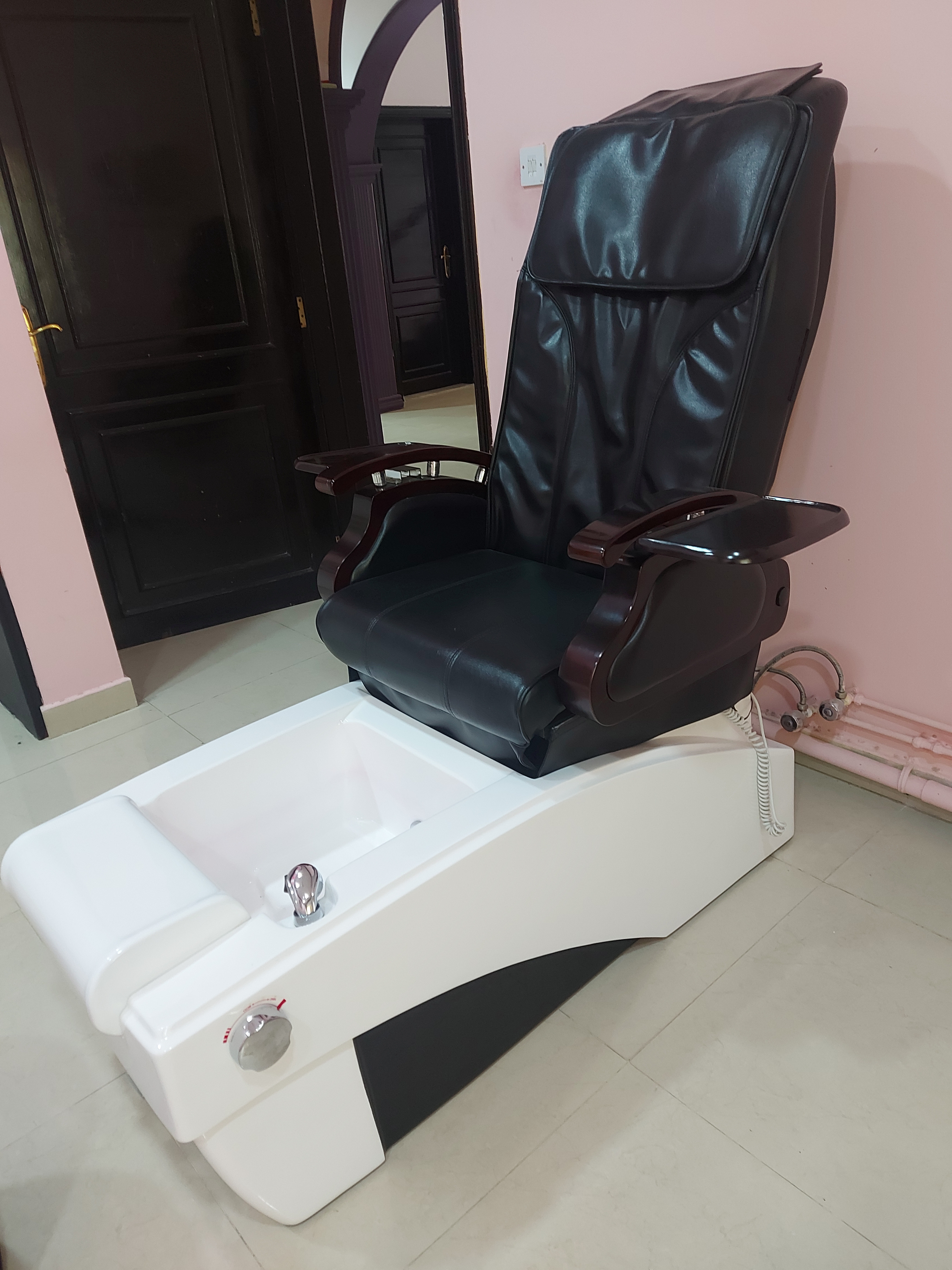 Pedicure chair - Image 2
