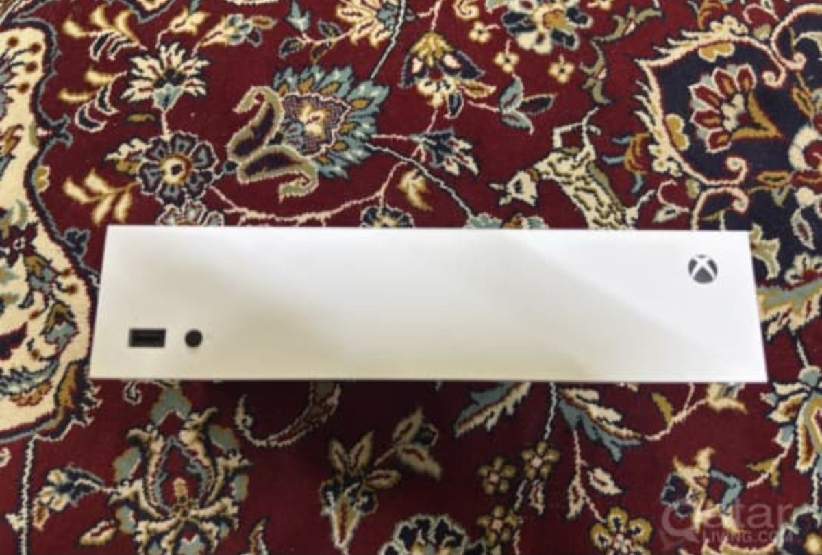 X box s with 2 orginal controller with box 4k - Image 5