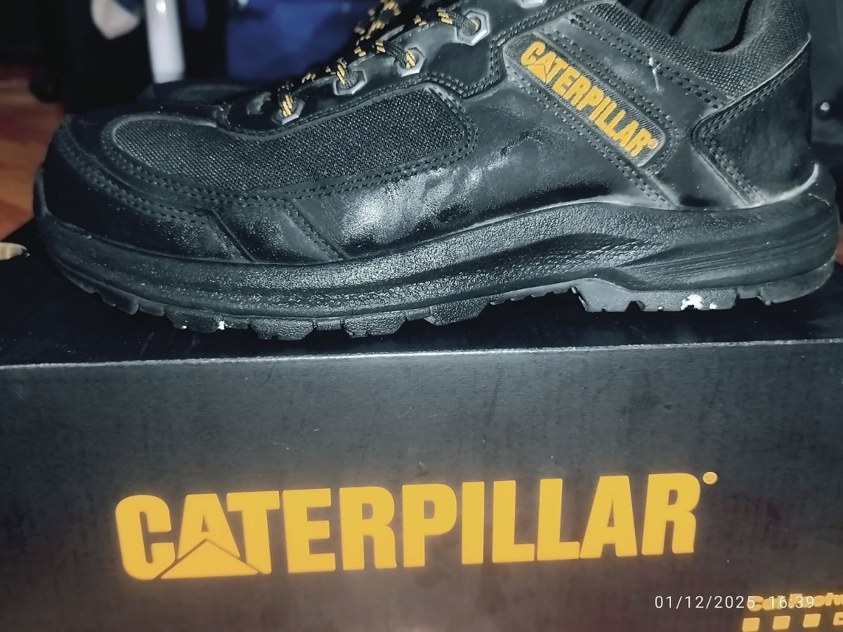 Caterpillar Steel Toe Shoes (safety shoes) - Image 5