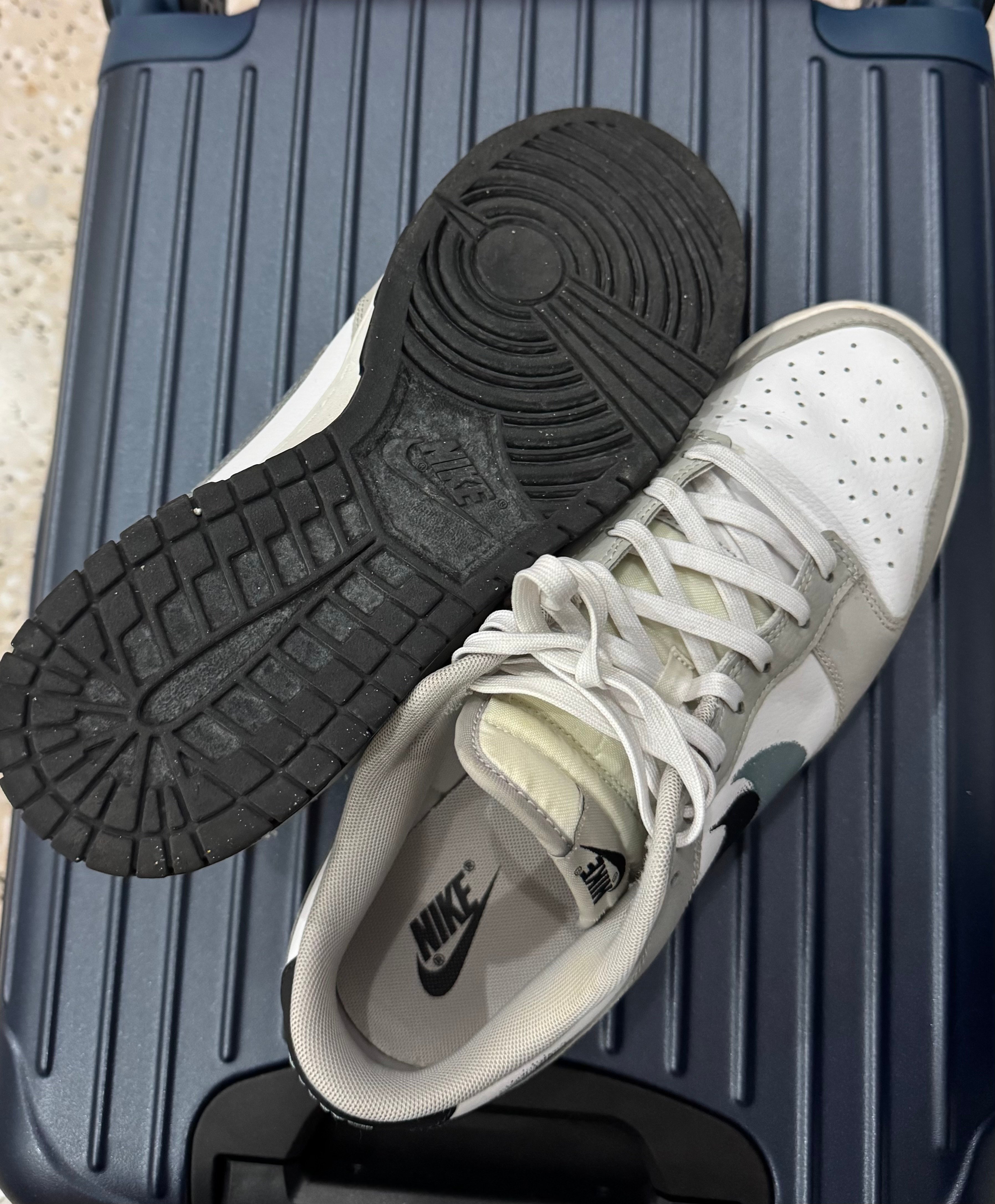 Nike Dunks, like new, worn only twice, size 44 - Image 3