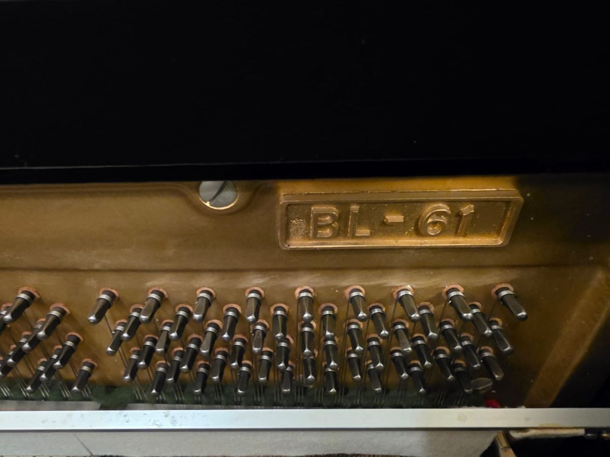 KAWAI BL-61 Upright Piano - Image 2
