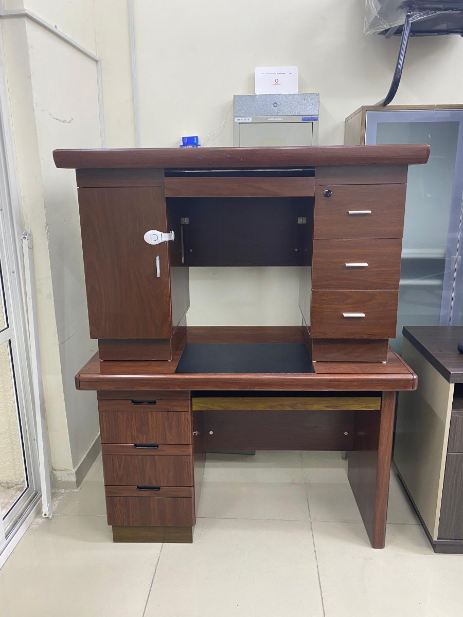 Used office desk study table sofa workaston reception metting table buy sell 33049900 - Image 16