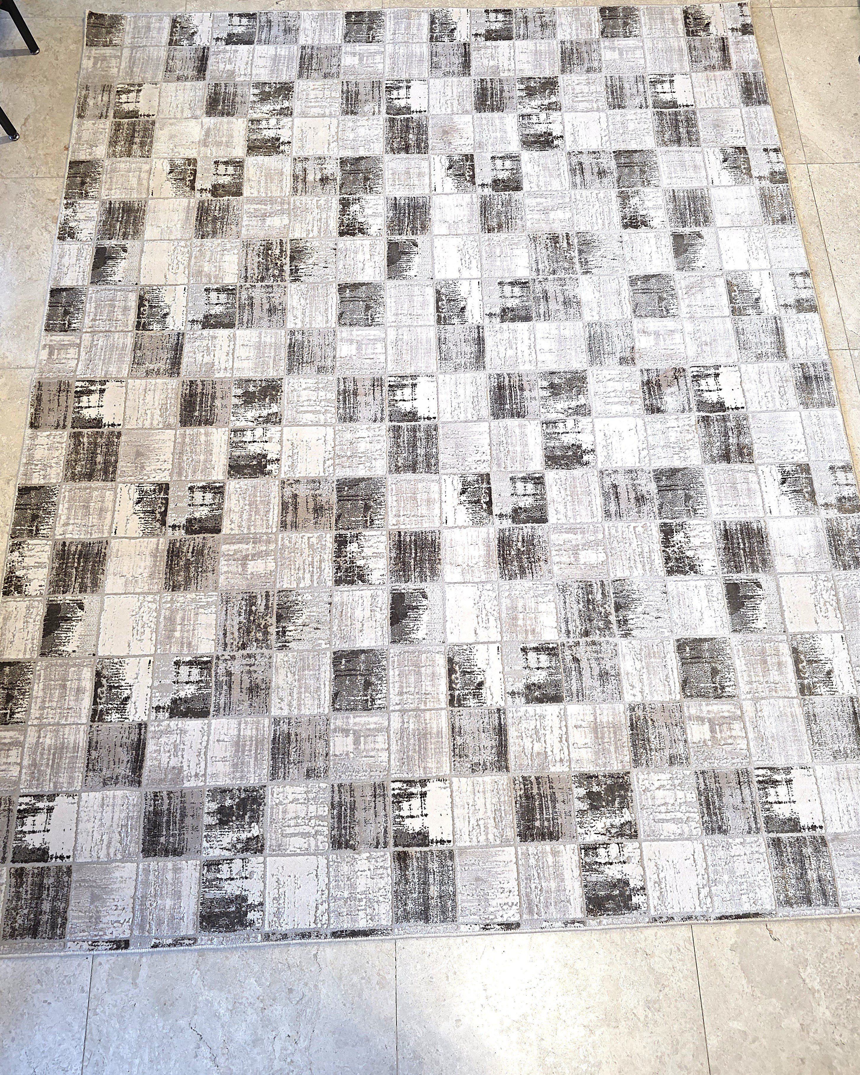 CARPETS AS NEW CONDITION 6 Pieces  - Image 5