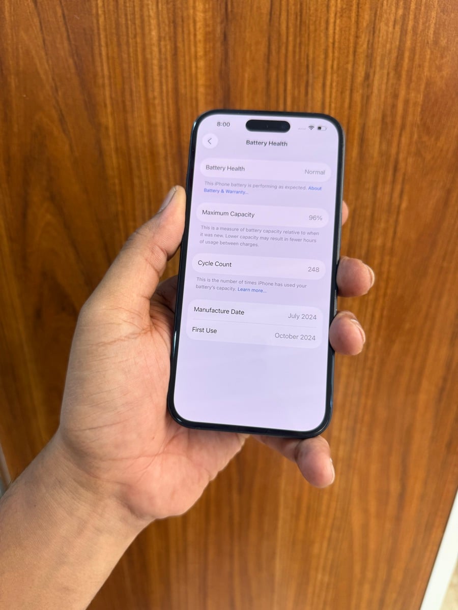iPhone 16 black 128gb - Image 3