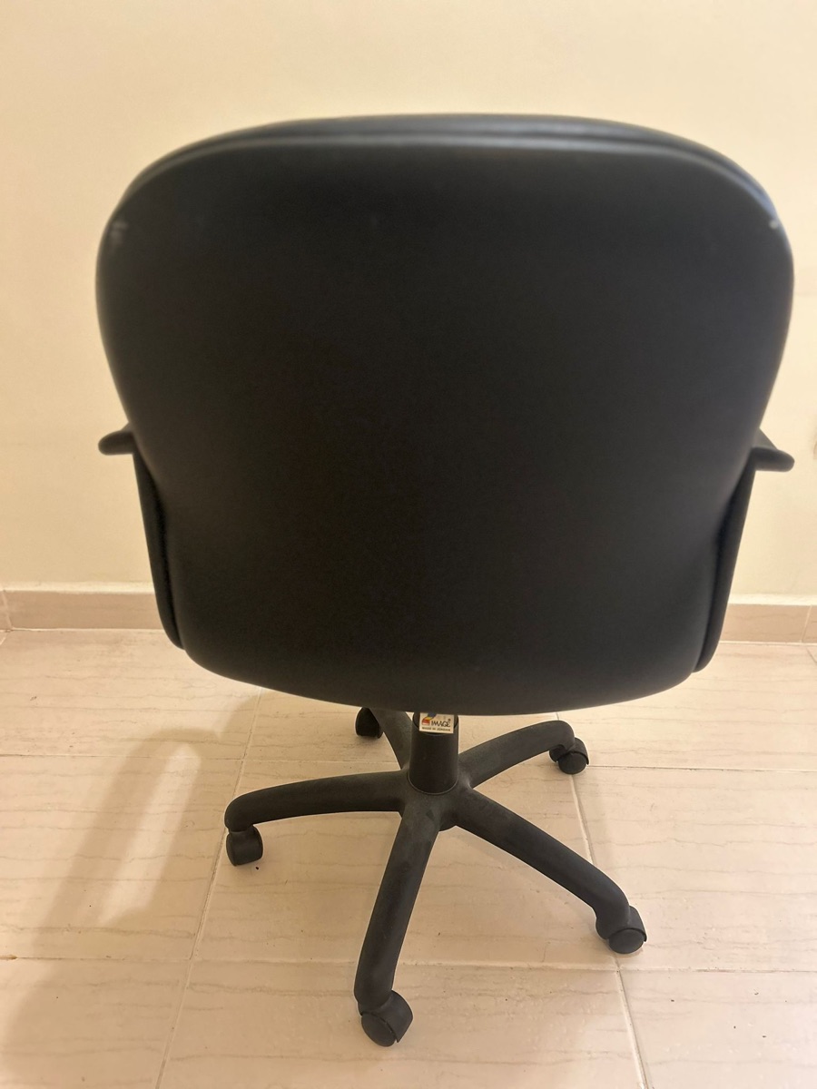 Leather office chair - Image 3