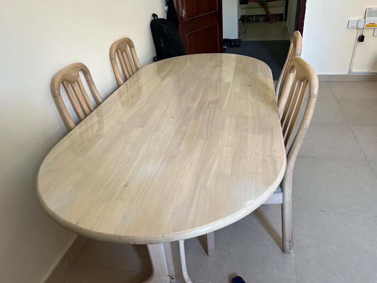 Dining table and 4 chairs - Image 2