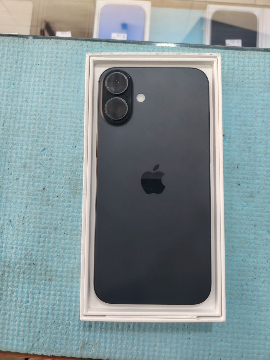 I phone 16 plus 256gb black color - Image 5