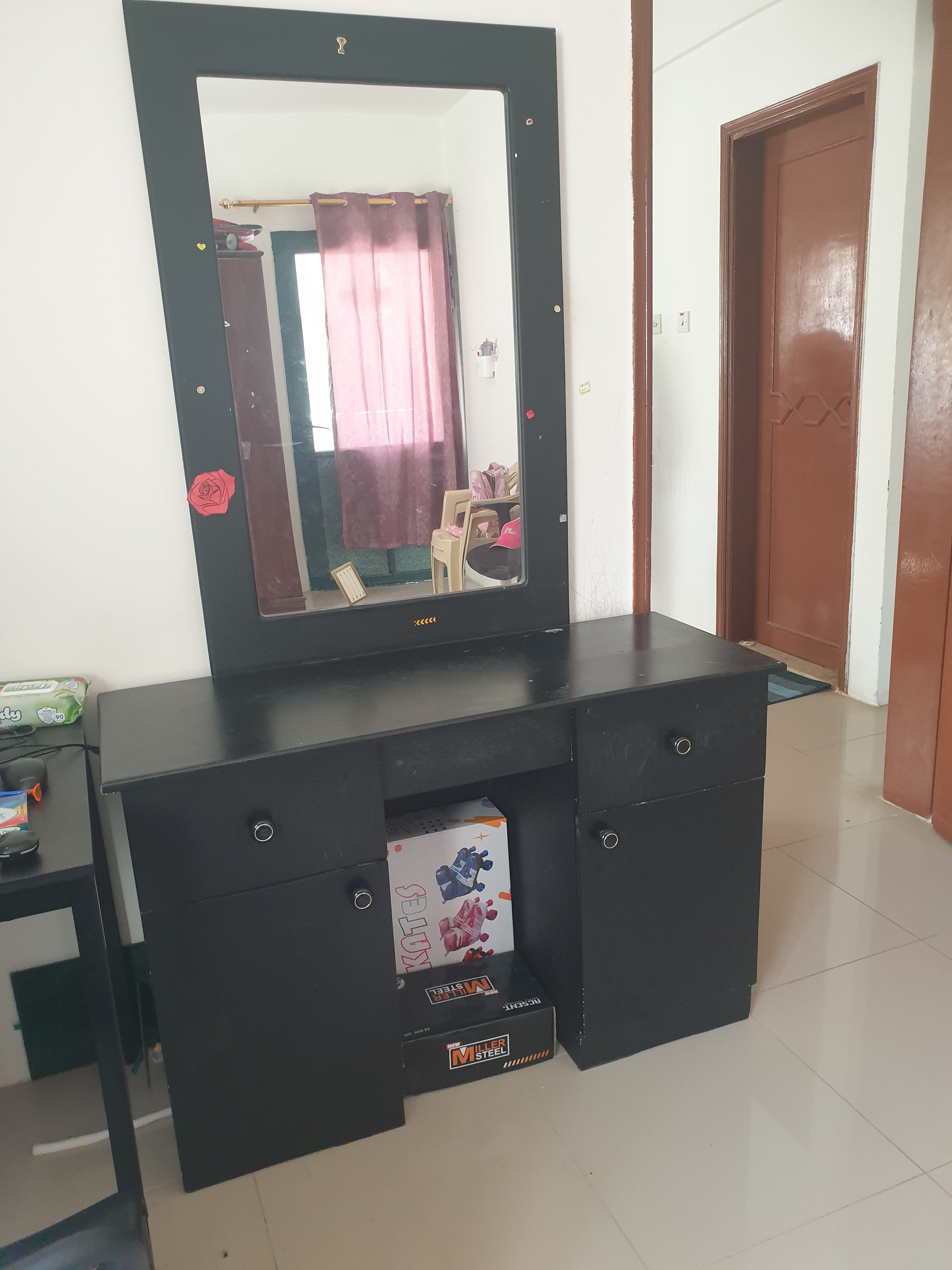 Dressing table for sale - Image 2