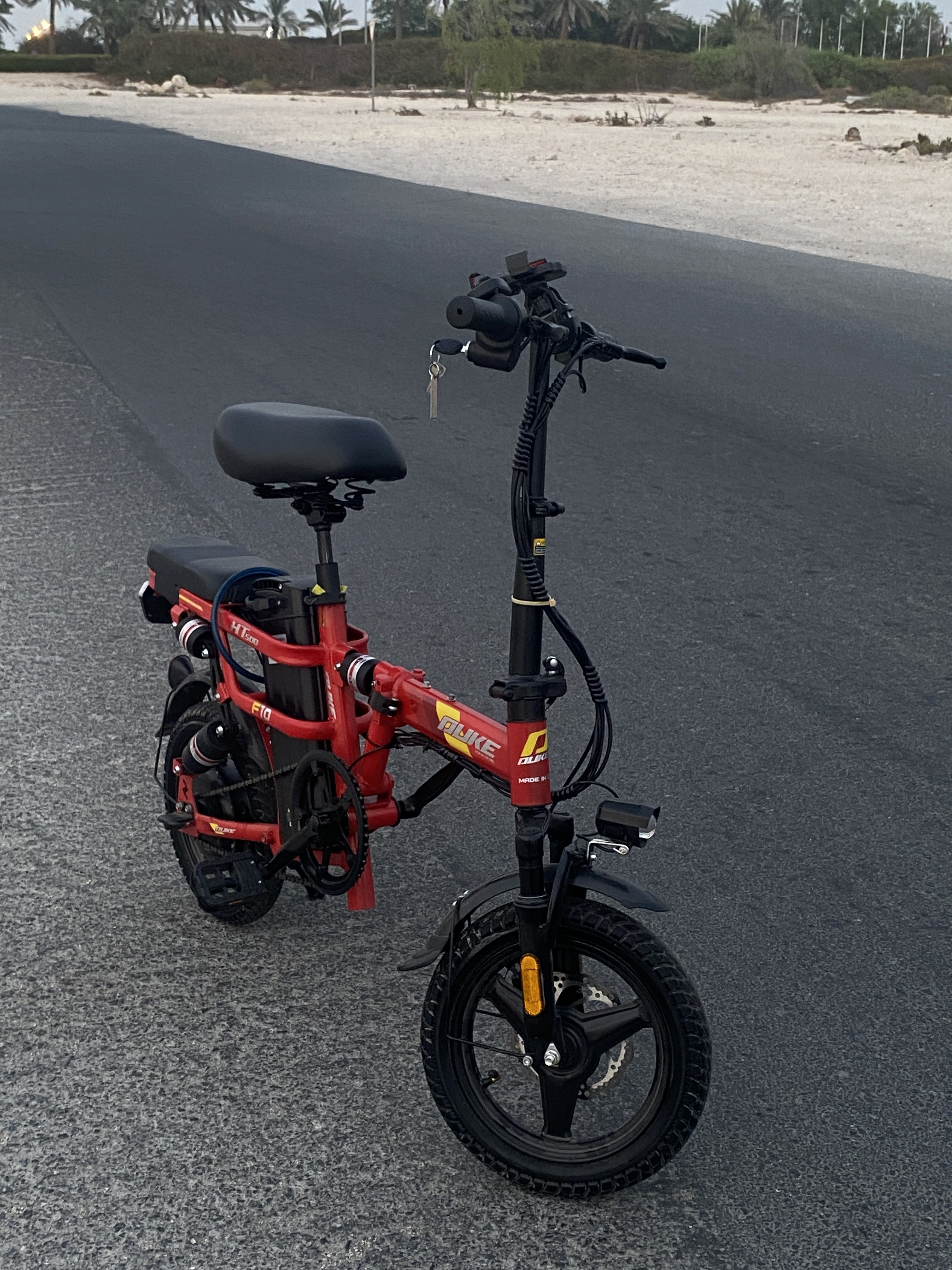 Electric cycle condition like new with warranty - Image 1