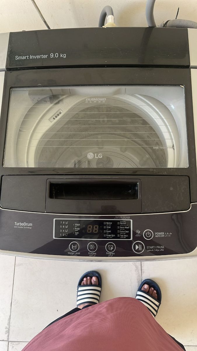 LG 9.0KG Washing machine Smart inverter system - Image 1