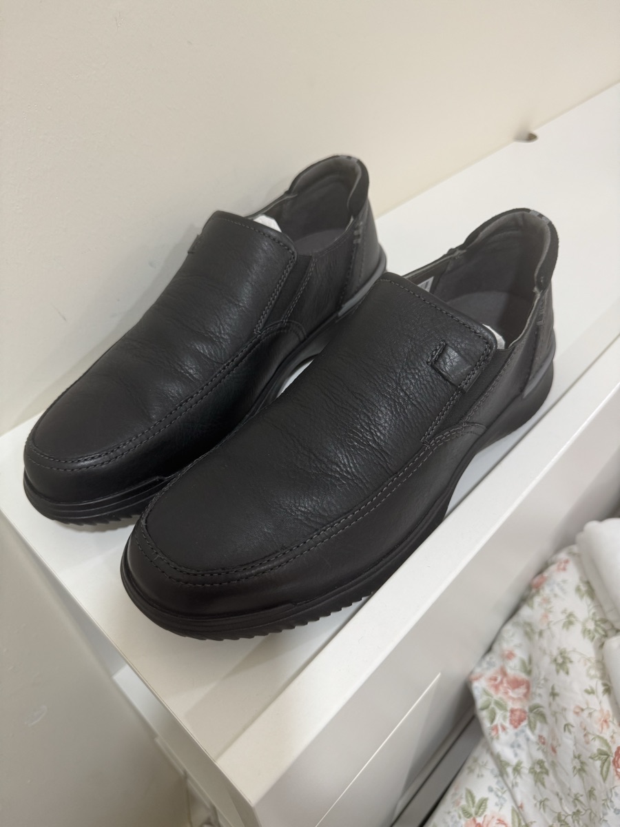 CLARKS black leather Donaway step brand new . - Image 1