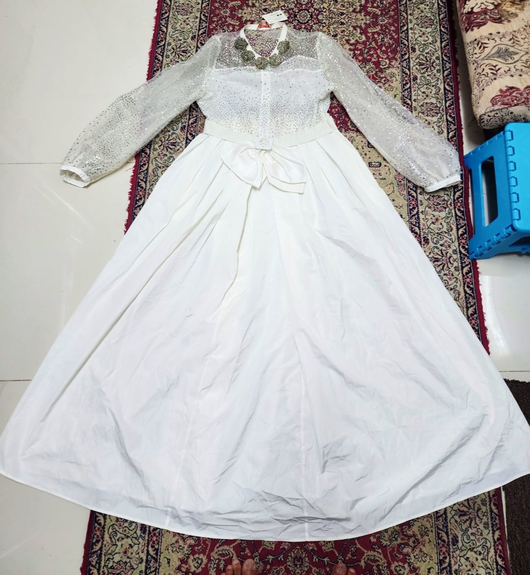 brand wedding dress original price 2650qr. Discount price 699.qr  - Image 3