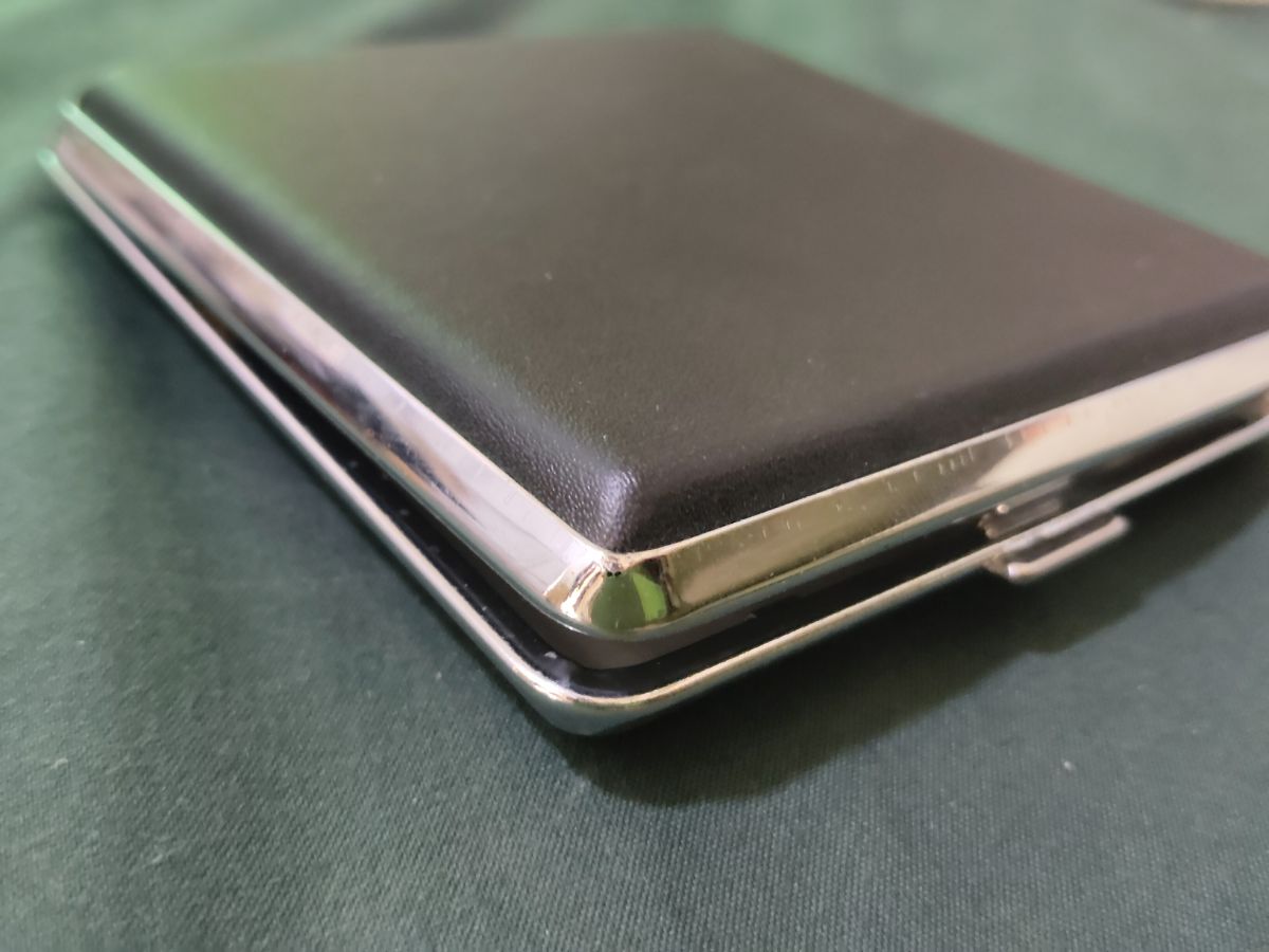 Unique Classic cigarette case - Image 2