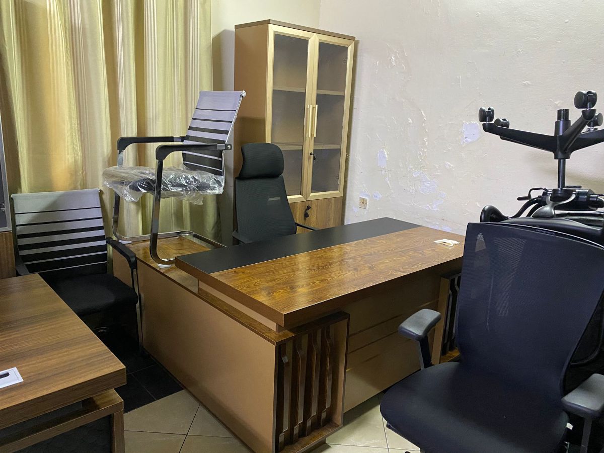 Used office furniture buy sell in qater 55157083 - Image 9
