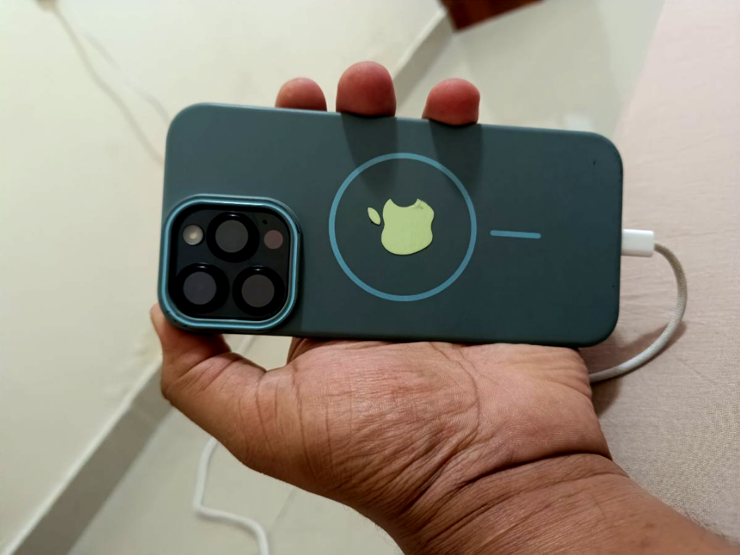 IPHONE 16PRO MAX - Image 1