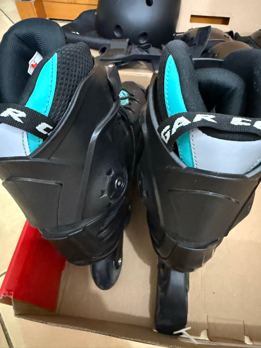 Skating Shoes Cougar Brand for Sale with Helmet and Full Accessories - Image 1