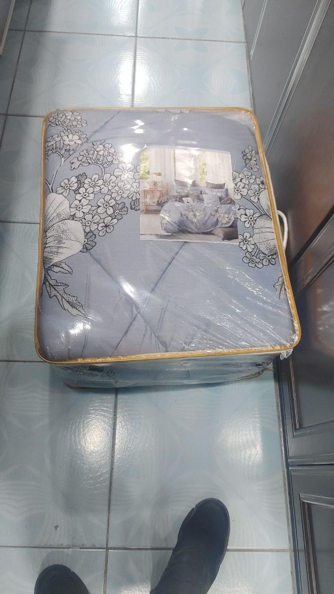 Bed and mattress - Image 9