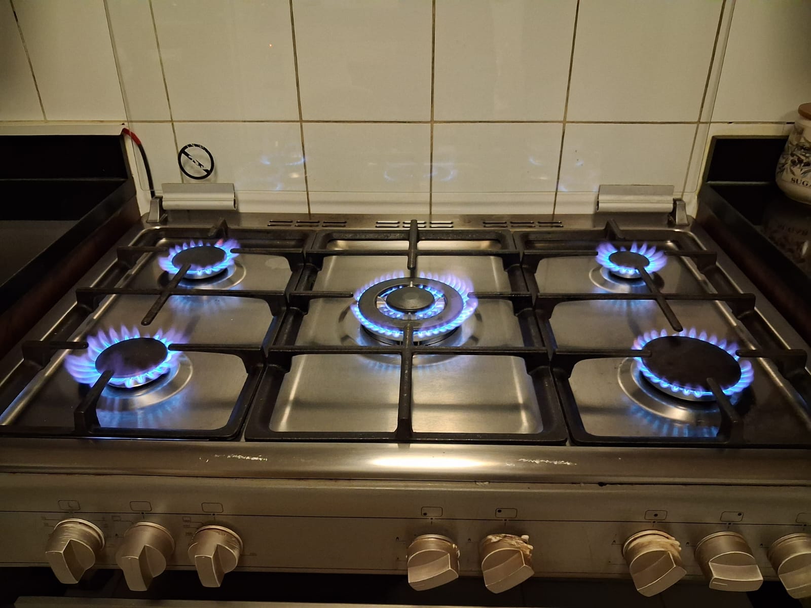 Gas oven for sale 280/- - Image 3