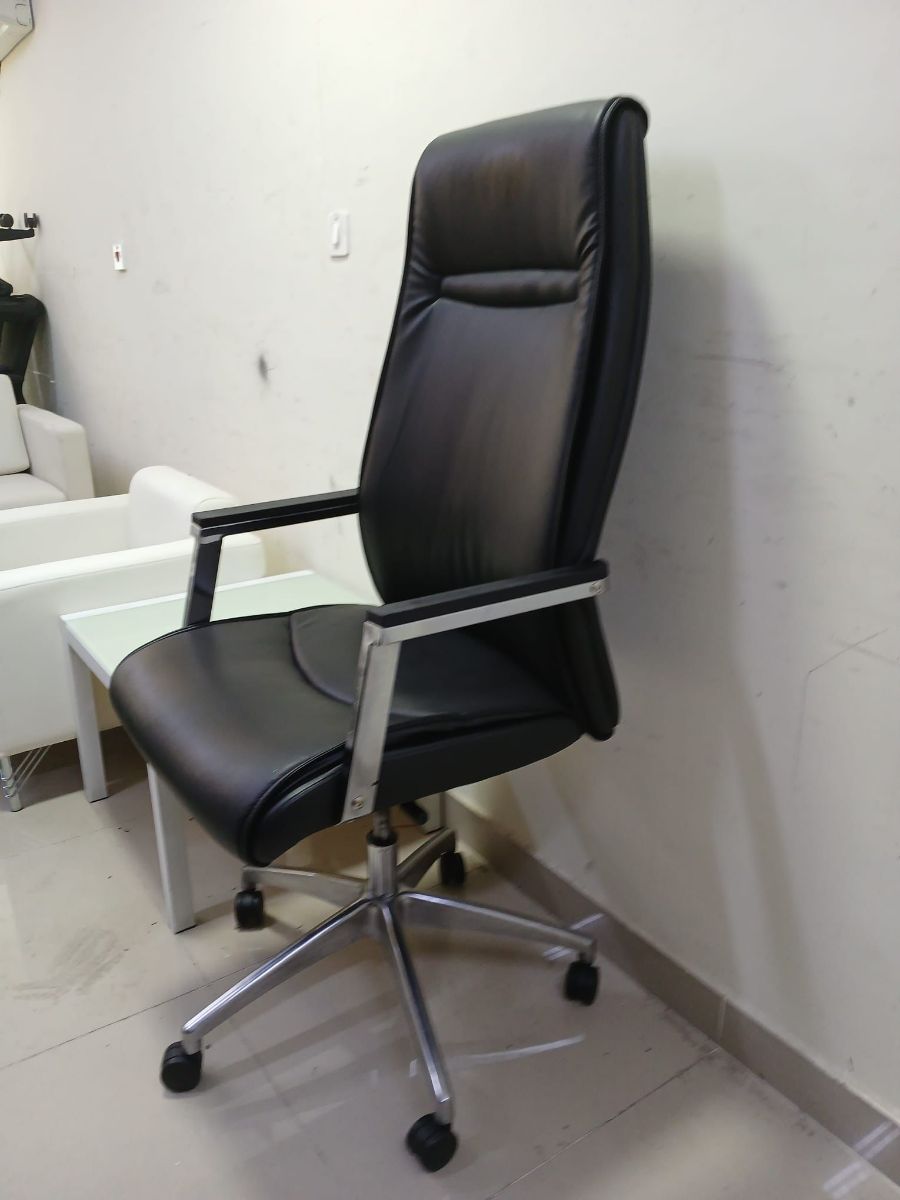 Used office desk and chair buy and sell 55157083 - Image 11