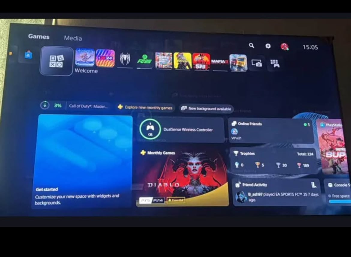 Ps5 slim 1tb with fifa 26 and 20 games and 1year  under warenty - Image 2