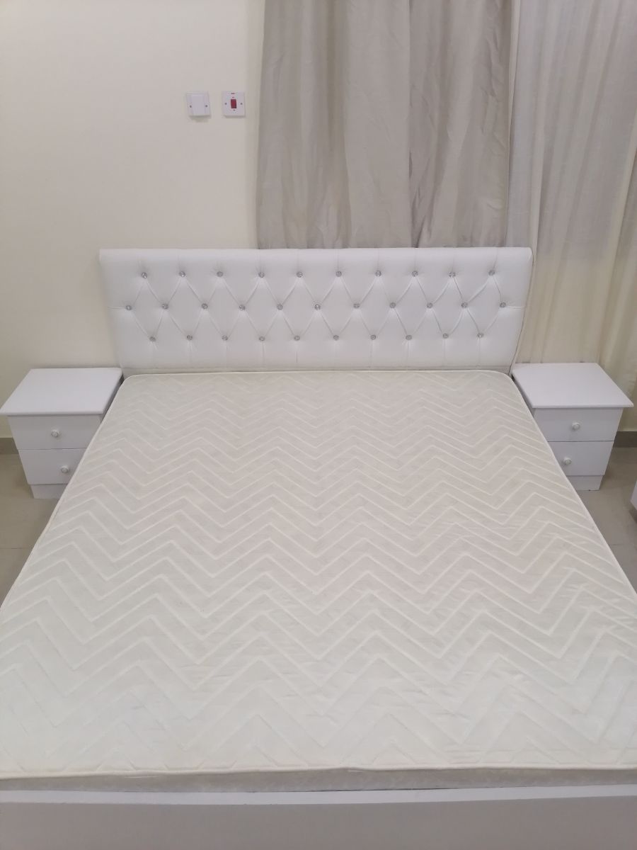 For sale full bed room set - Image 2