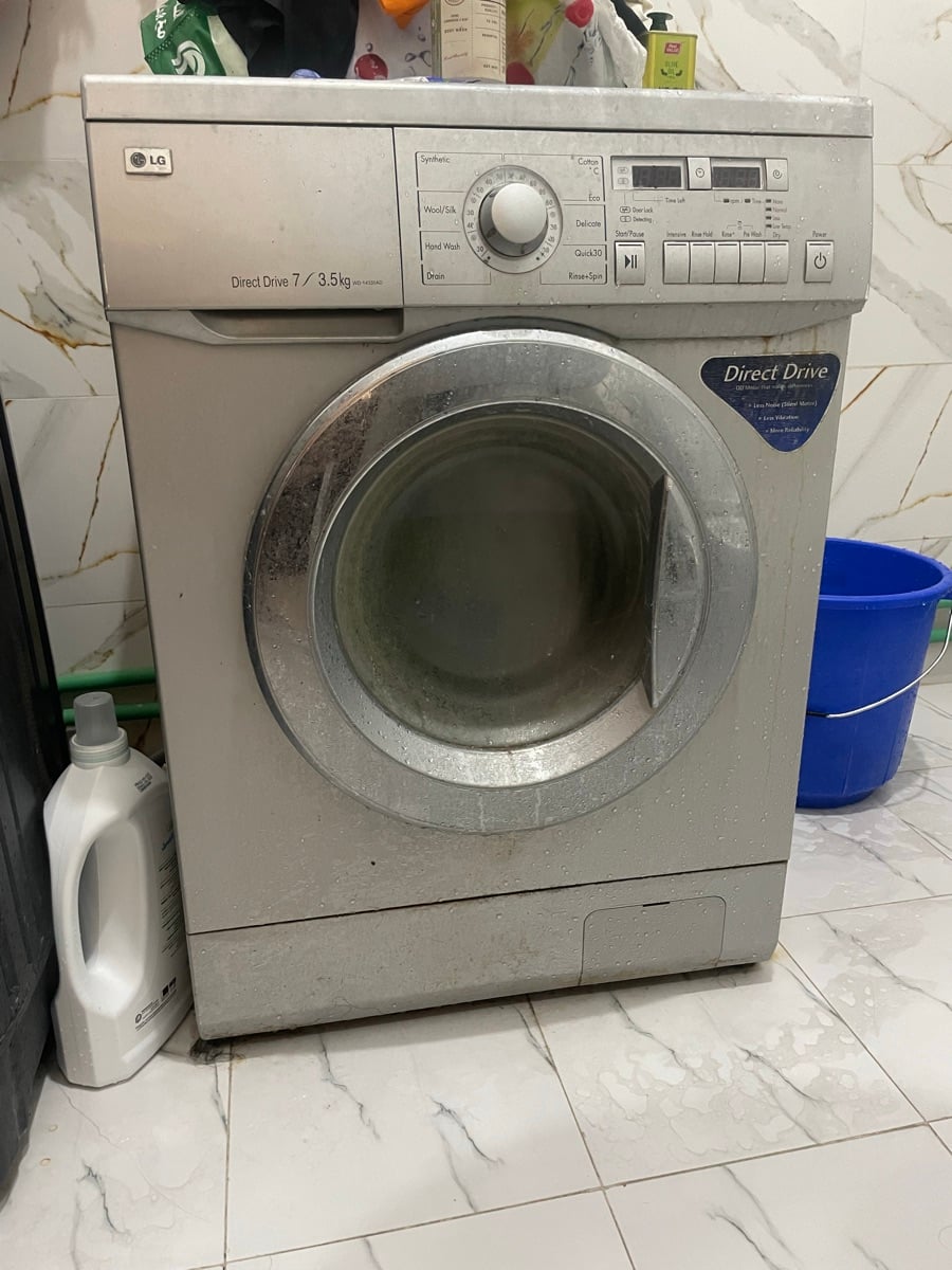 LG washing machine - Image 1