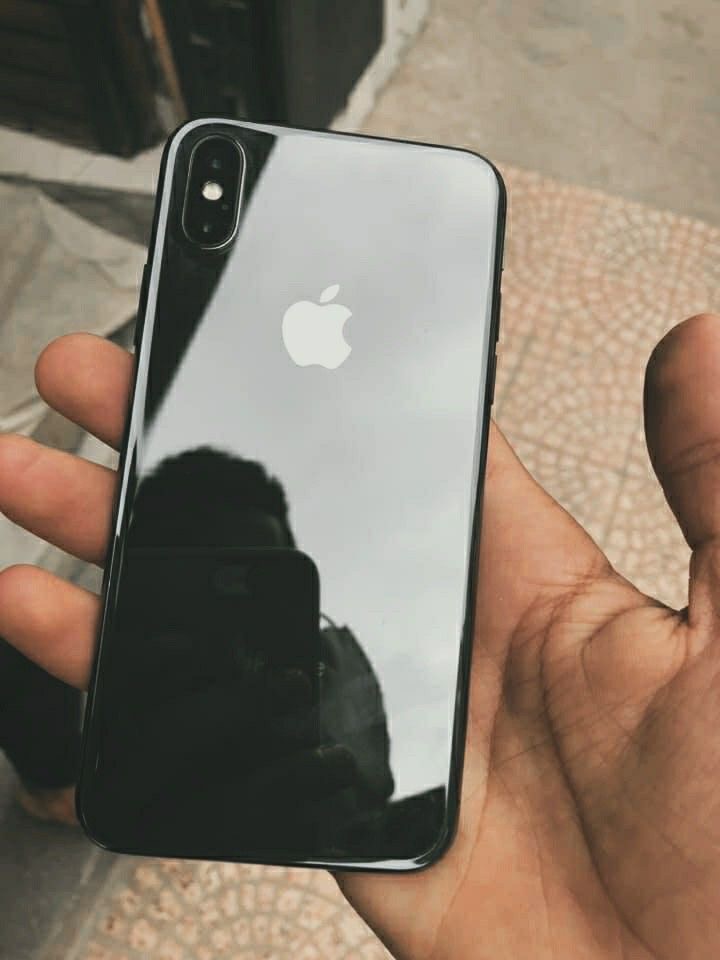 IPHONE X 256GB - Image 1