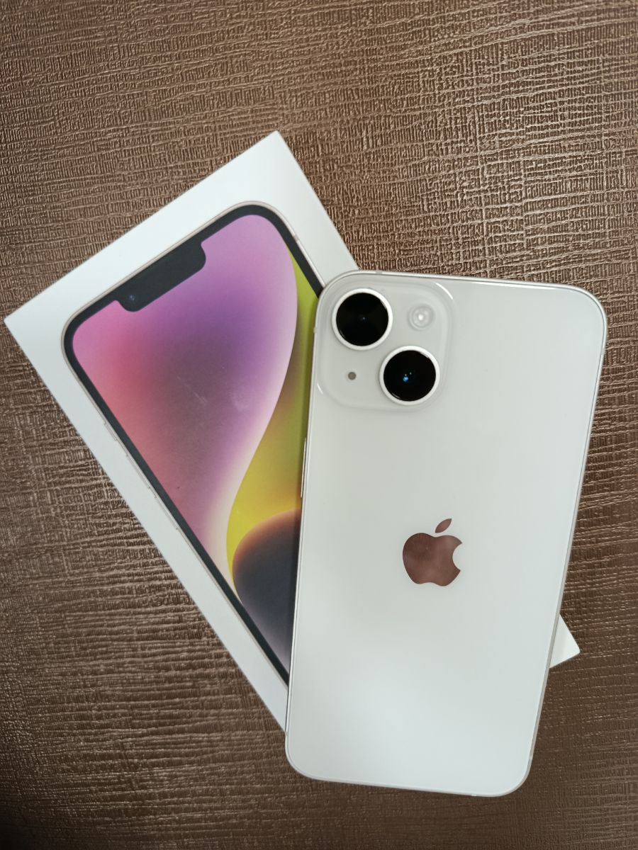 iPhone 14 - Image 3