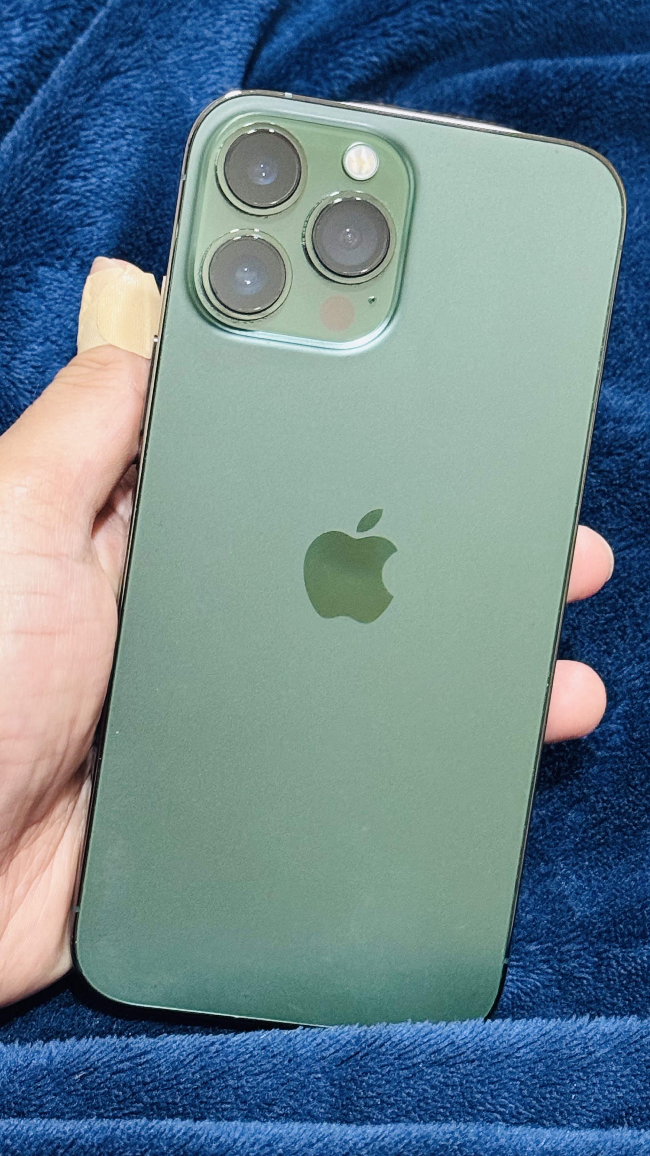 iPhone 13 Pro Max (256 GB) – Alpine Green, Excellent Condition! - Image 1