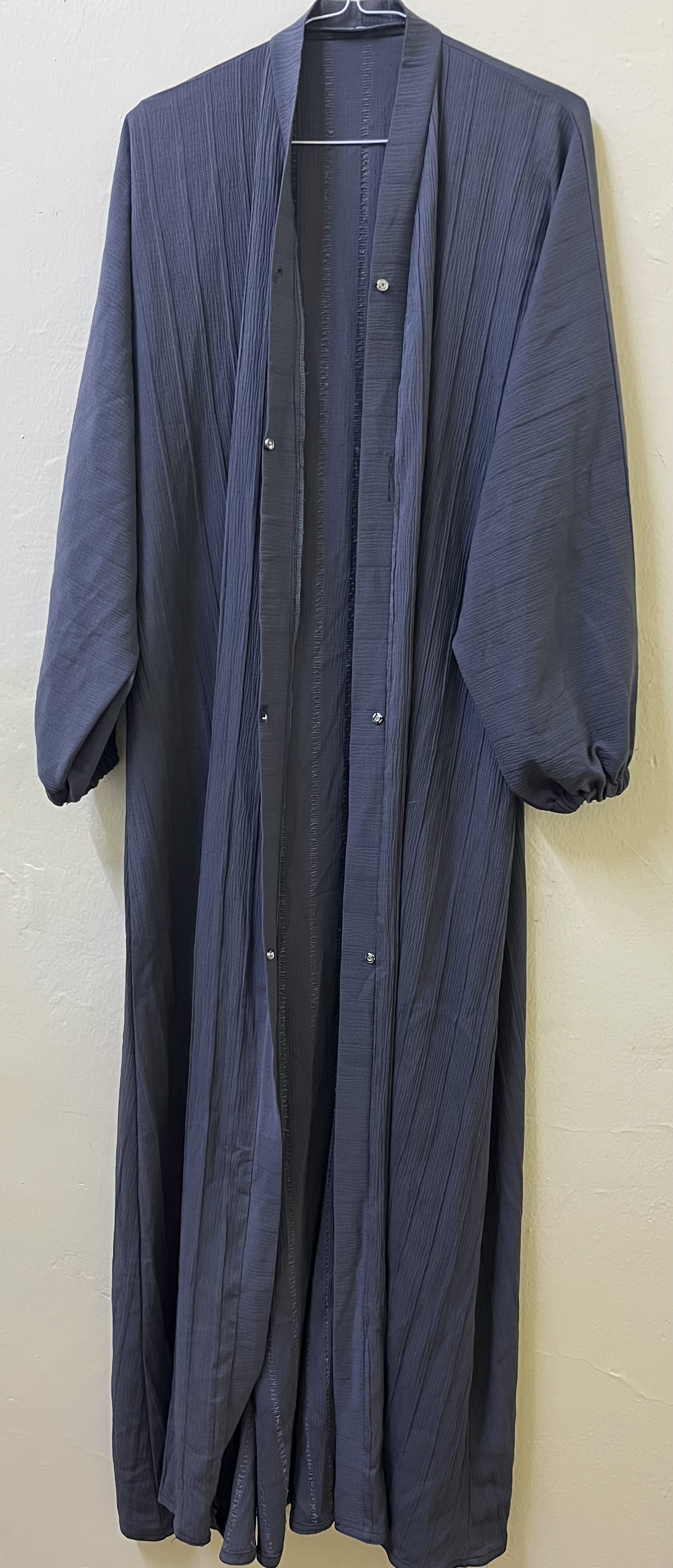 Used abaya average size 54 - Image 4