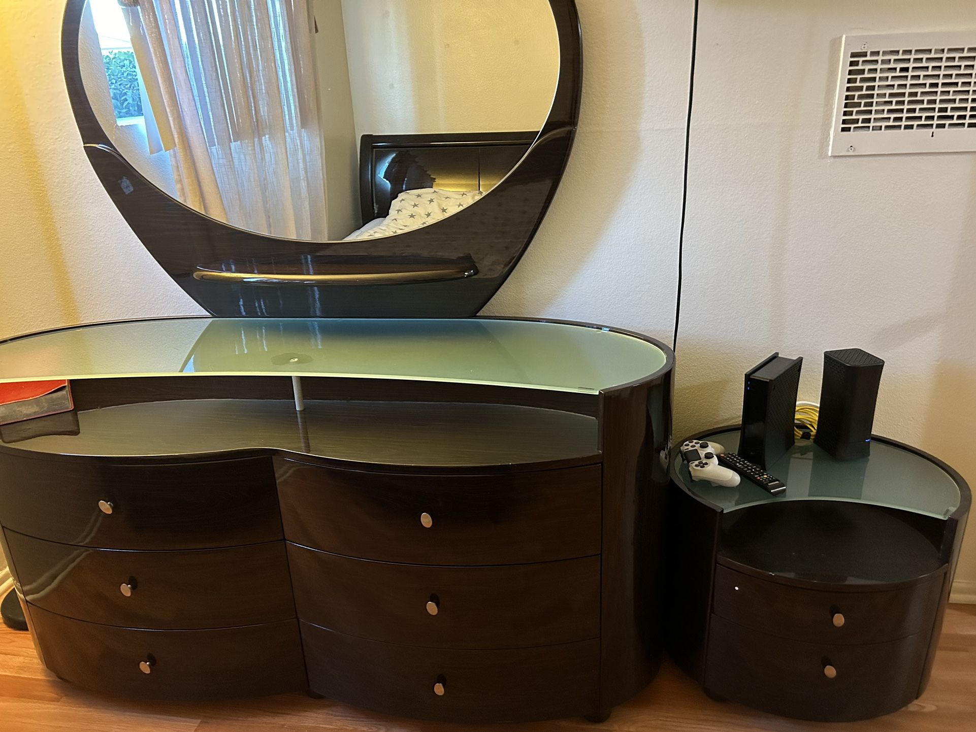 Dressing Table with Two Side Table  - Image 3