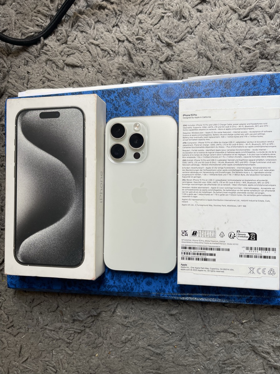 iPhone 15 Pro, White Titanium, 256 GB - Image 5