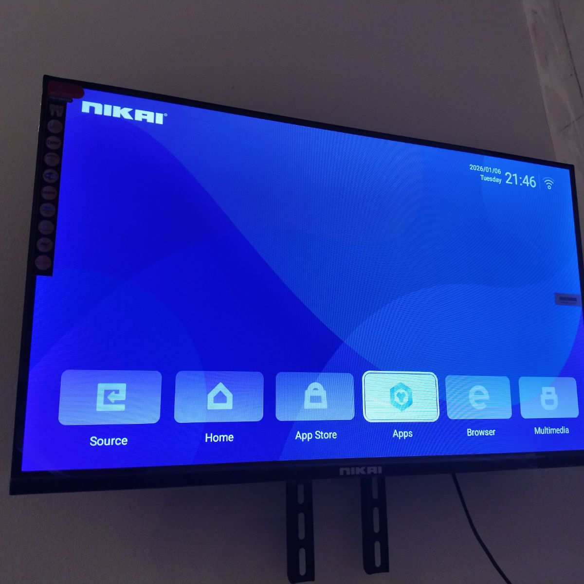 NIKAI Smart LED TV _32 inch. 3 months used.Brand new - Image 6