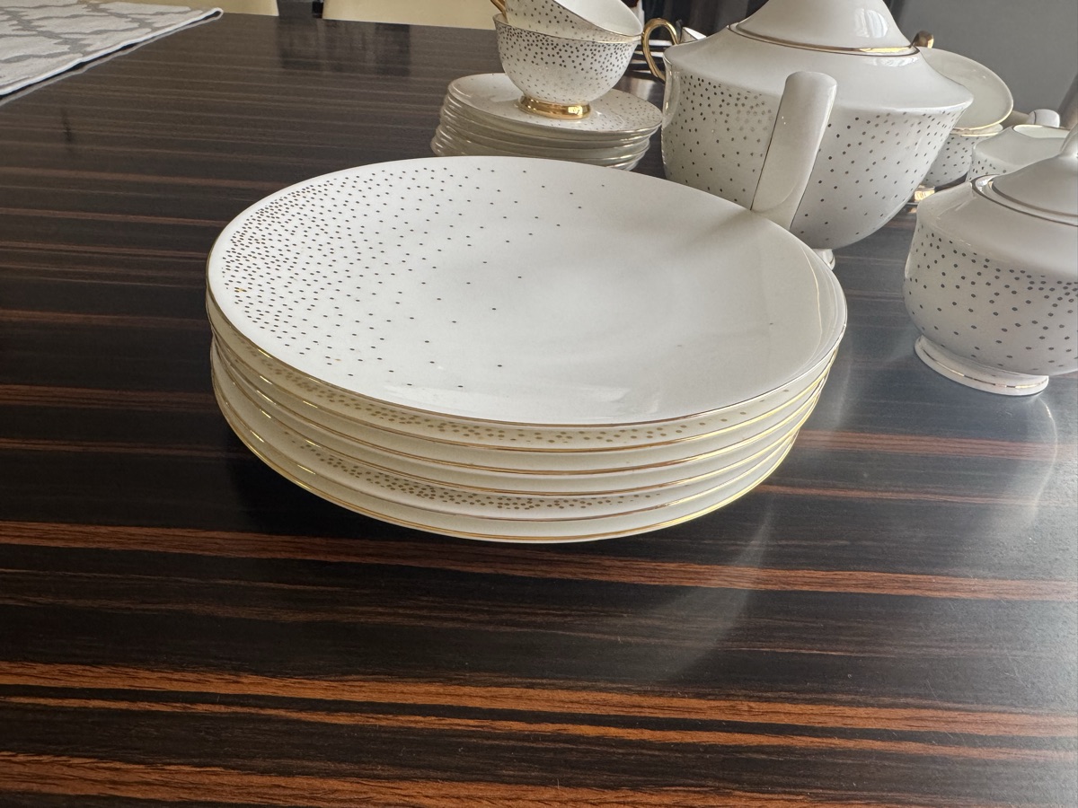 Bone China Fine Gold Set - Image 2