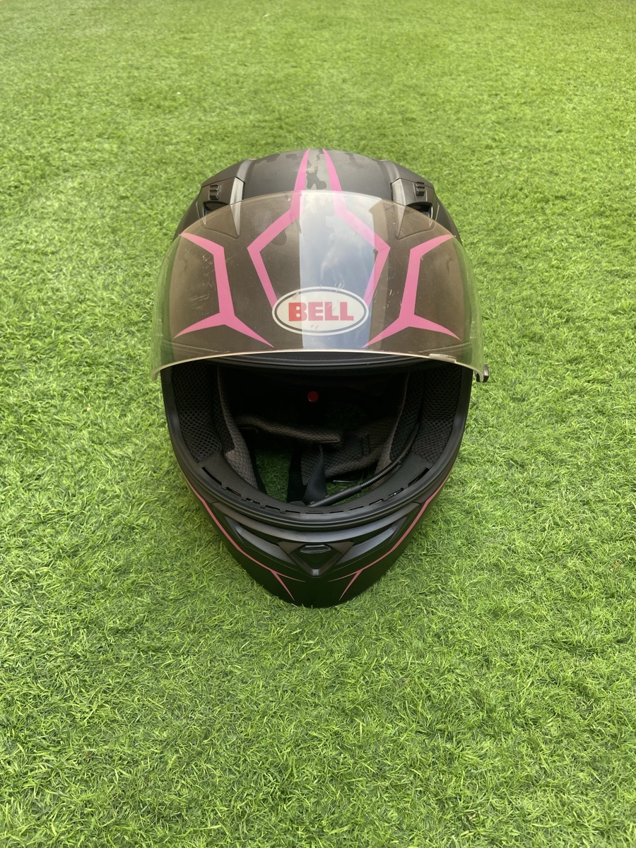 bell helmet - Image 1