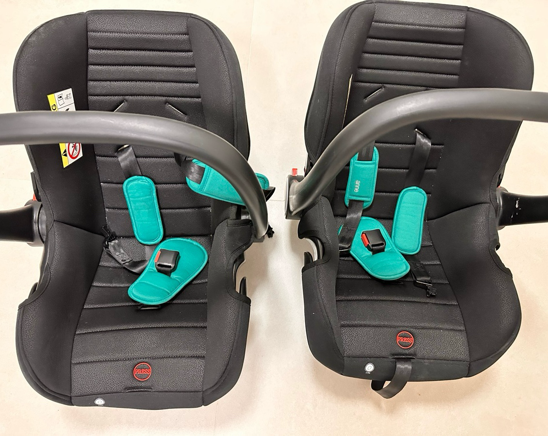 Car seats - Image 3
