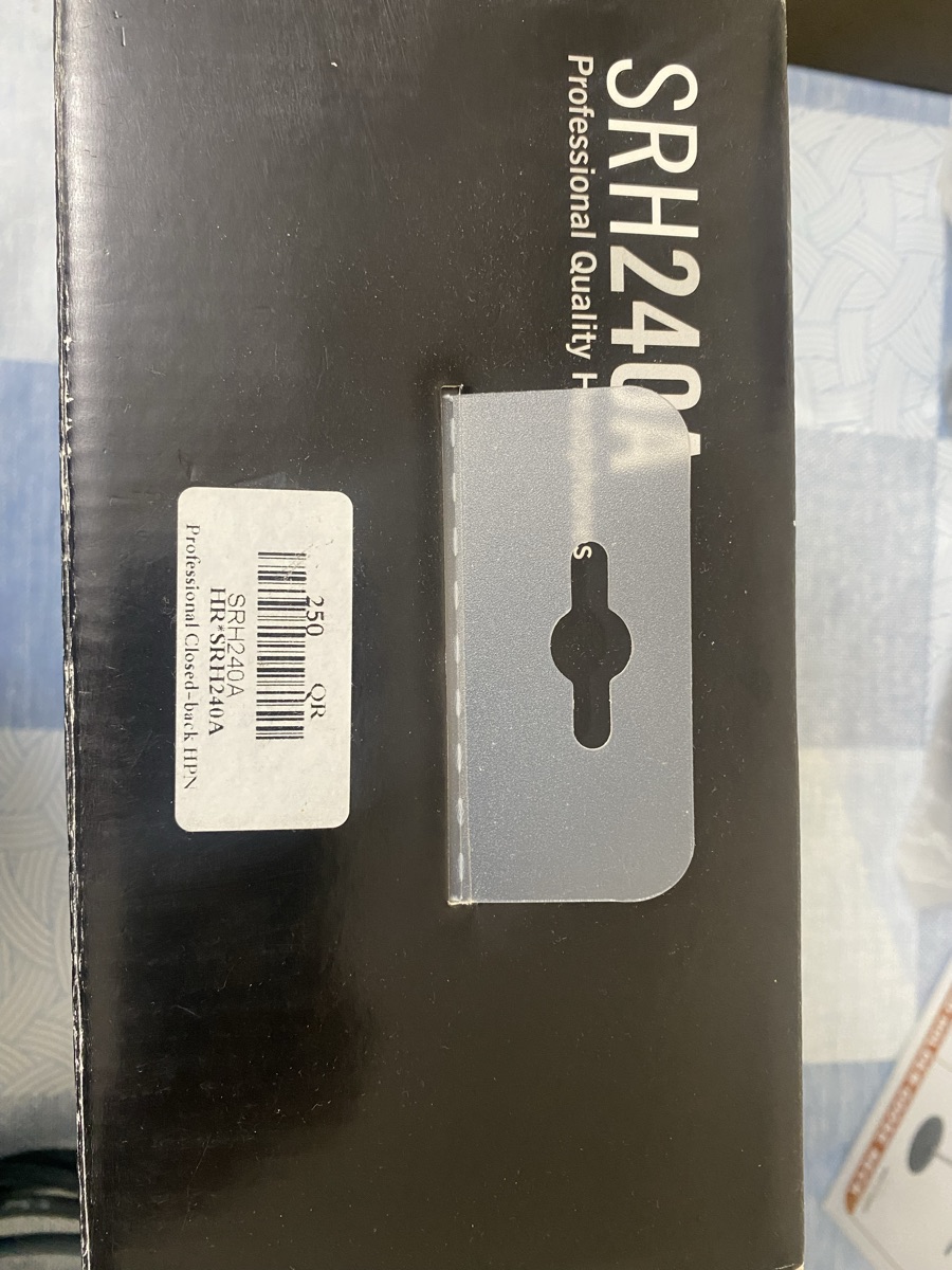 Shure -  professional quality headphone - Image 4