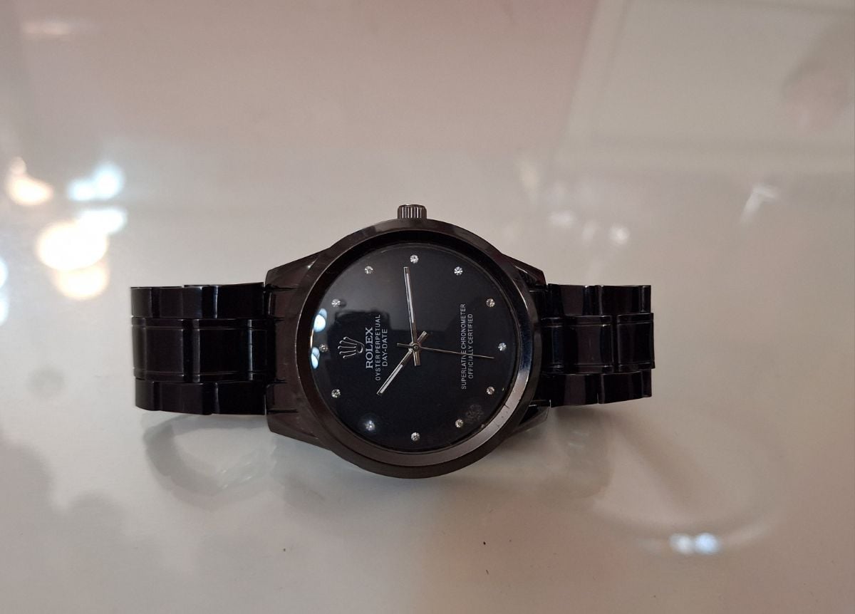 Unwanted gift watch + free delivery - Image 2
