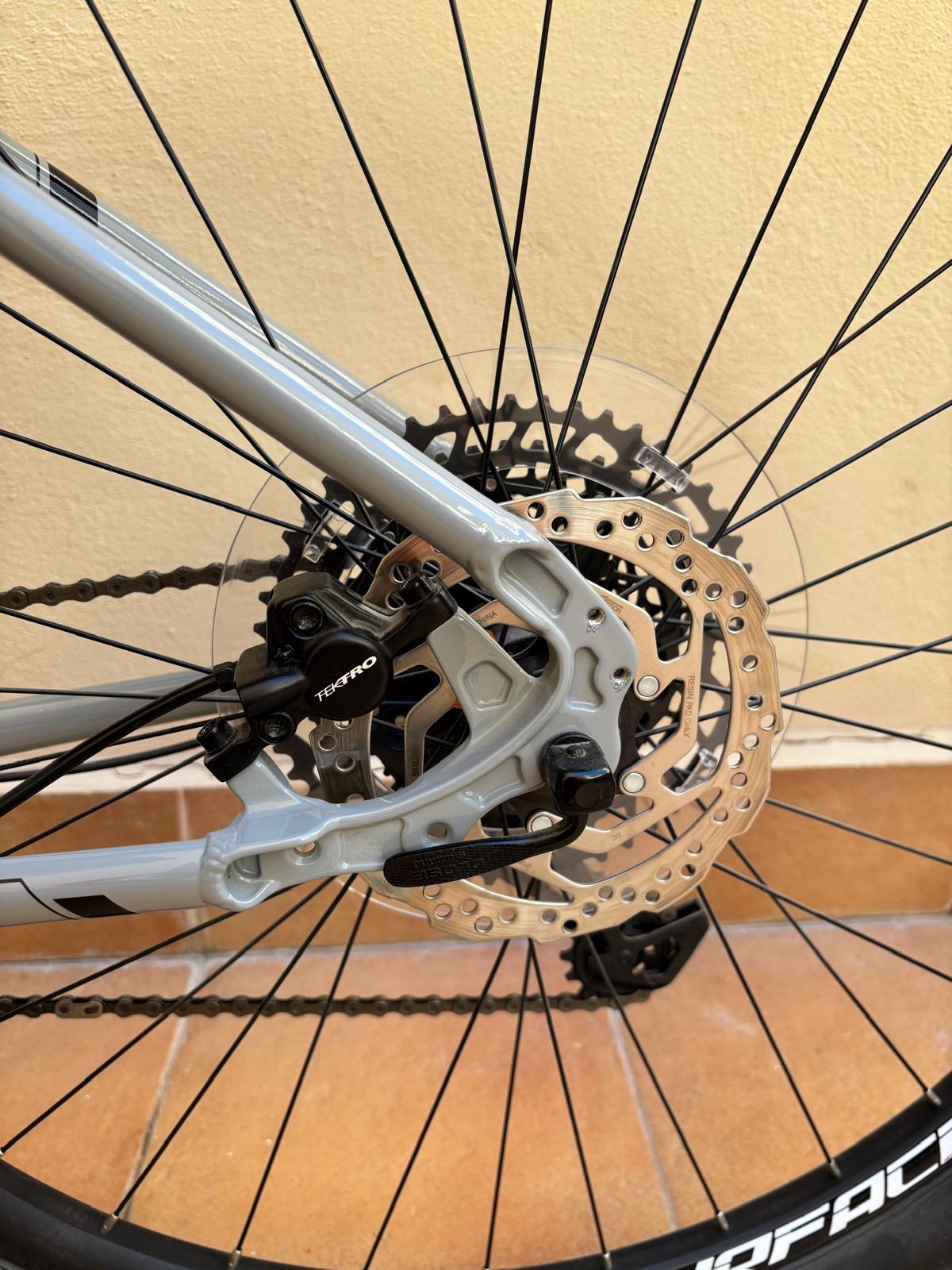 Silverback Stride SX Mountain Bike - Image 6