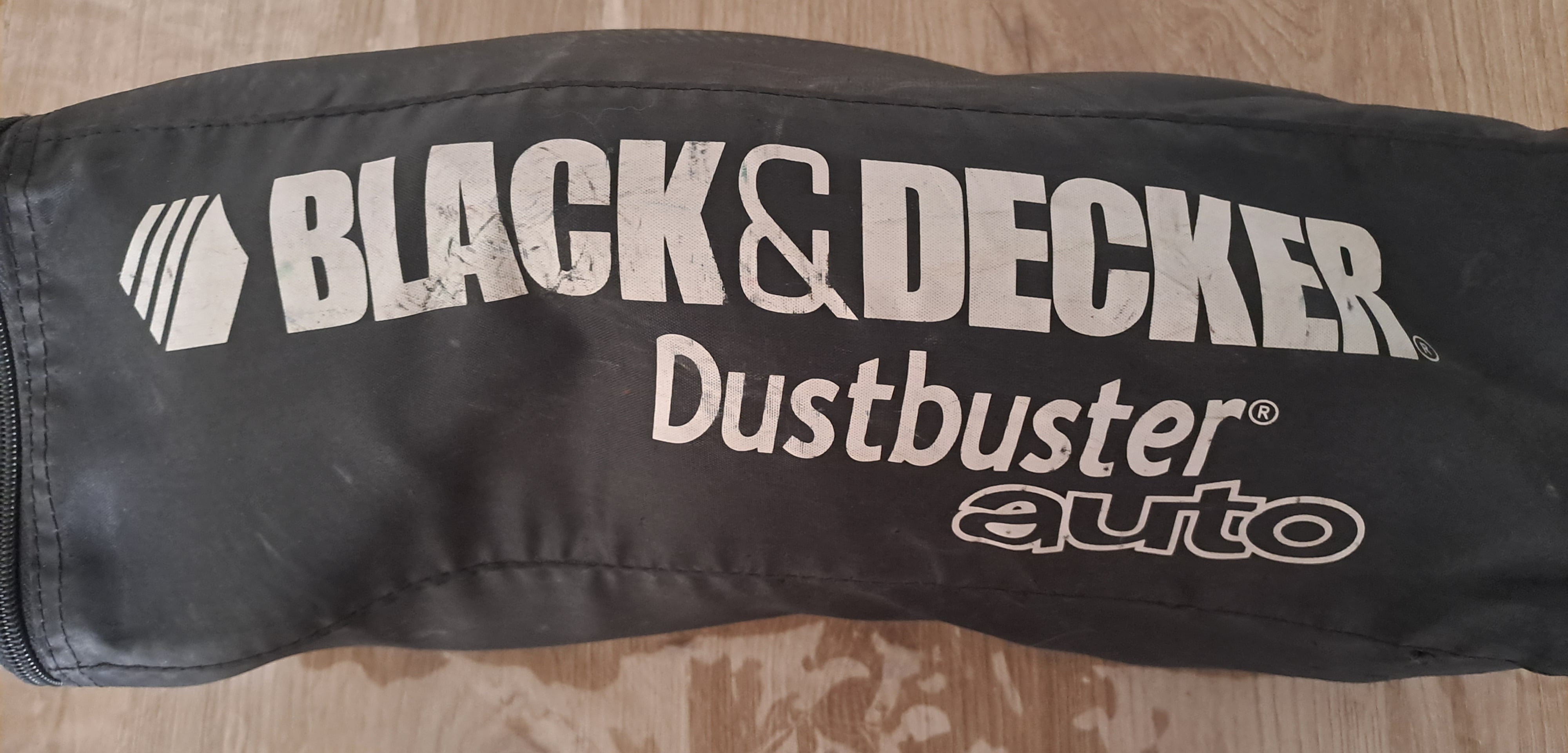 Black & Decker Car Vacuum Cleaner(used once only) - Image 1