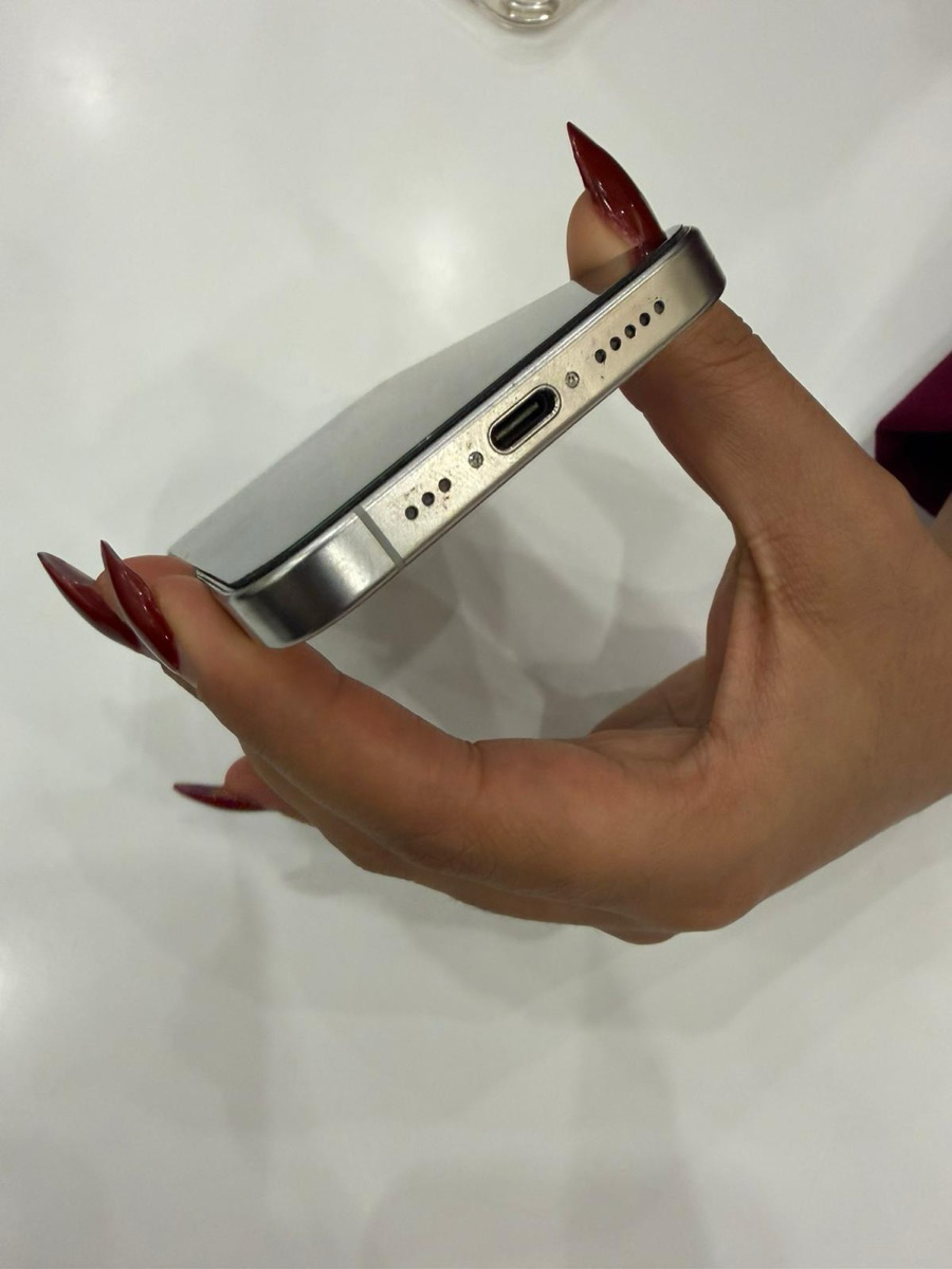 iPhone 15  pro - Image 7