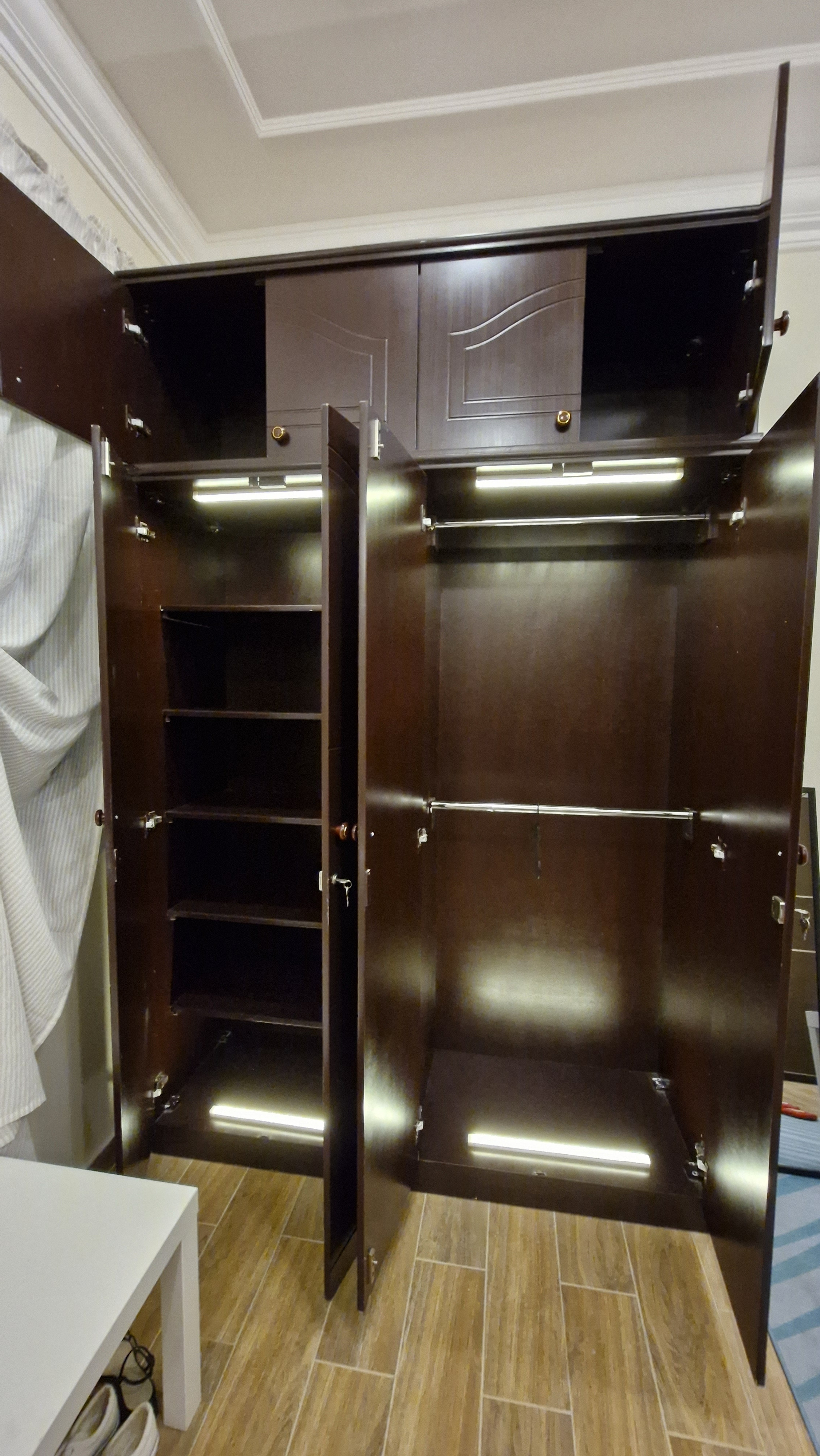 8 Door Heavy Duty Cabinet  - Image 2