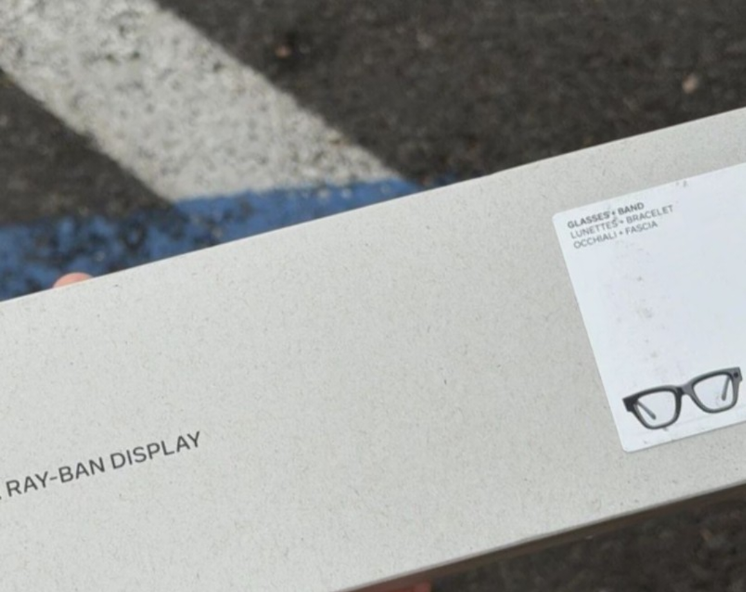 Ray-Ban Meta Display Glasses Matte Clear - Image 5