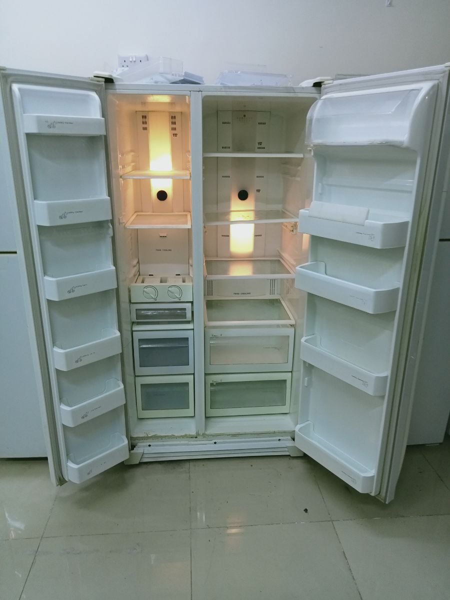Samsung sad boy sad refrigerator for sale - Image 2