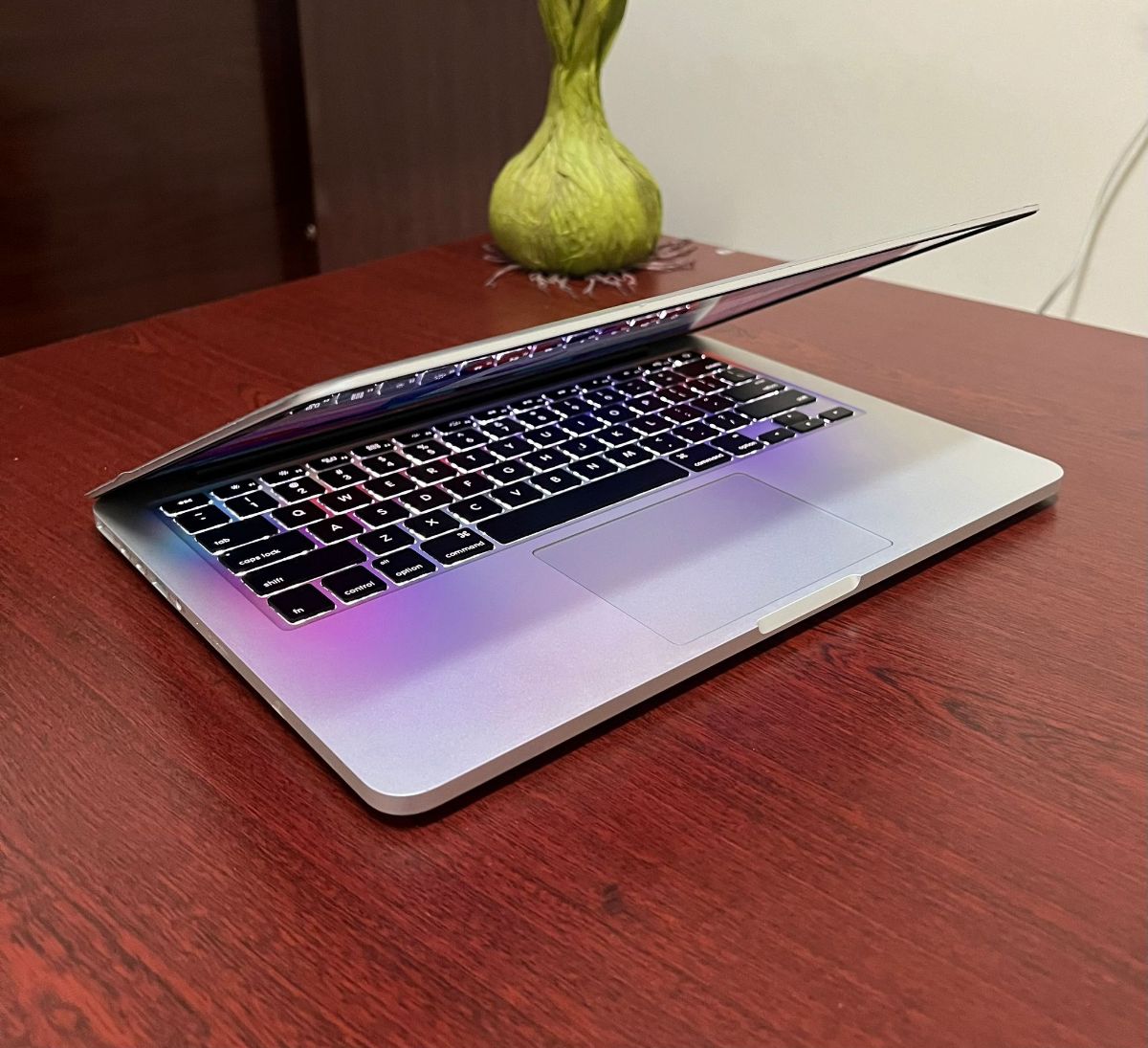 MacBook Pro (13-inch Retina, 2015) - Image 4